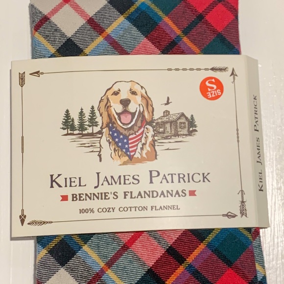 Kiel James Patrick Dog Bandana NWT - Picture 1 of 3